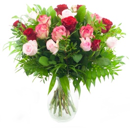 Boeket rode en roze rozen